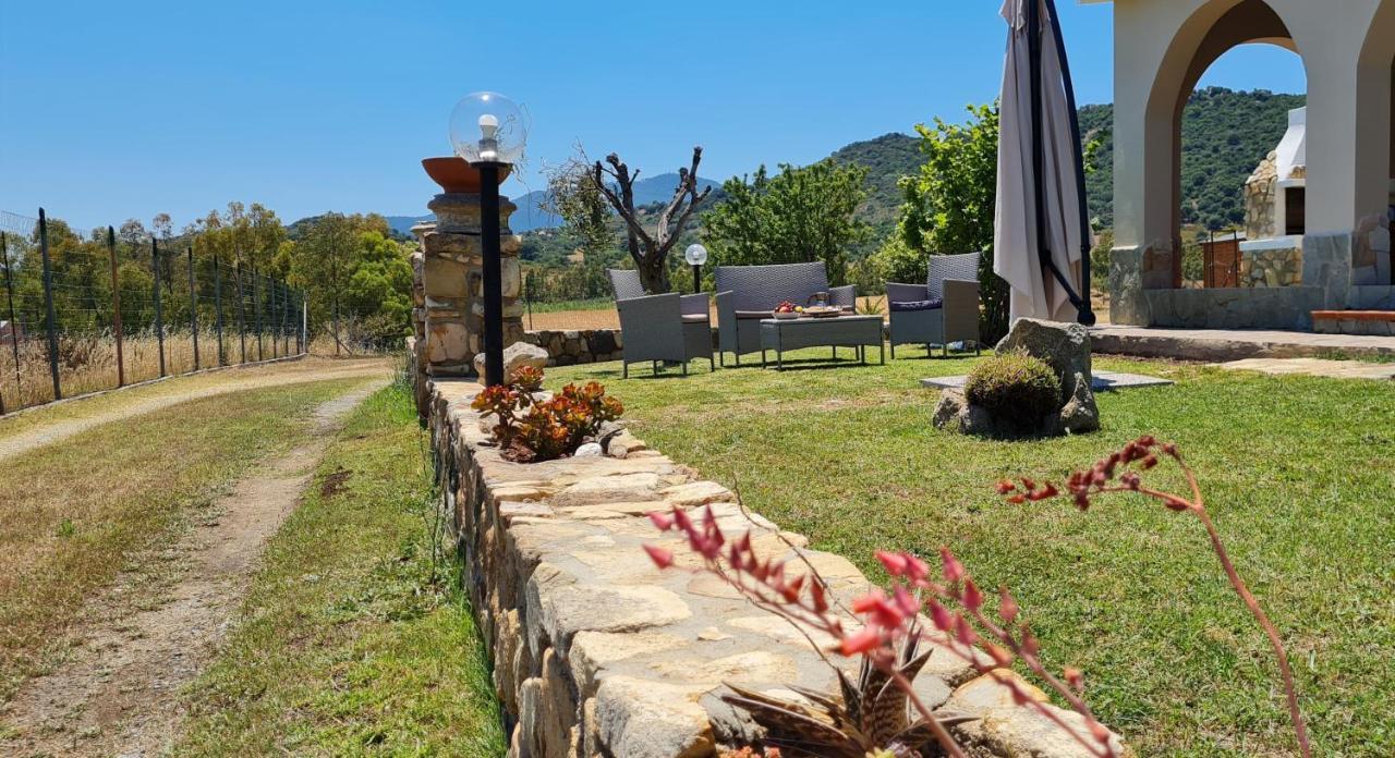House Castiadas Tra Mare E Montagna Buitenkant foto