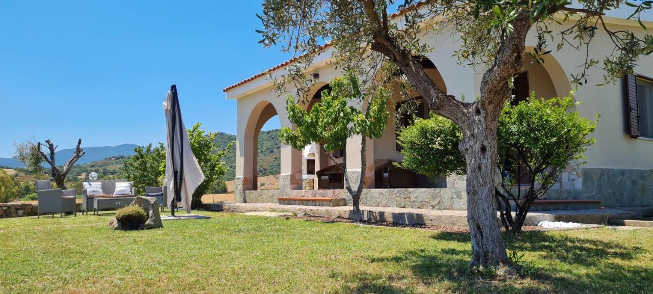 House Castiadas Tra Mare E Montagna Buitenkant foto